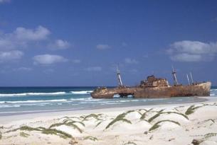 Cabo Verde: Isla de Sal desde Barcelona Hotel Belorizonte "Todo Incluido"