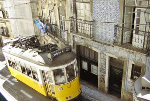 Puente del Pilar a Lisboa desde Málaga