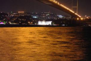 Puente del Pilar en Estambul (Salida desde Valencia)