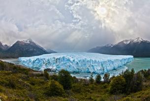 Puente diciembre en la primavera de la Patagonia Argentina
