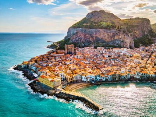 Circuito por Sicilia: Entre volcanes, leyendas y templos (Agosto)