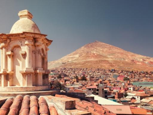 Circuito por Bolivia: Ciudades coloniales, desiertos blancos, lagunas de colores y lago titicaca (Verano)