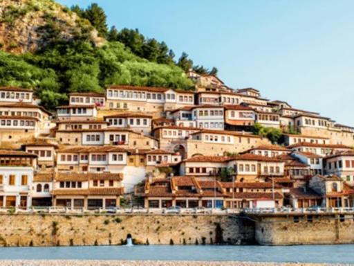 Circuito por Albania: Un rincón de los Balcanes