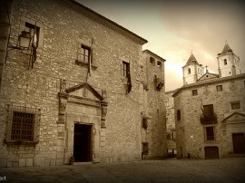 Circuitos por Caceres organizados por agencias expertas